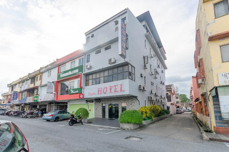 Oyo 1010 Skudai Hotel Exterior photo